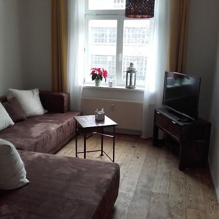 Apartment Am Kanal Lipsia Esterno foto